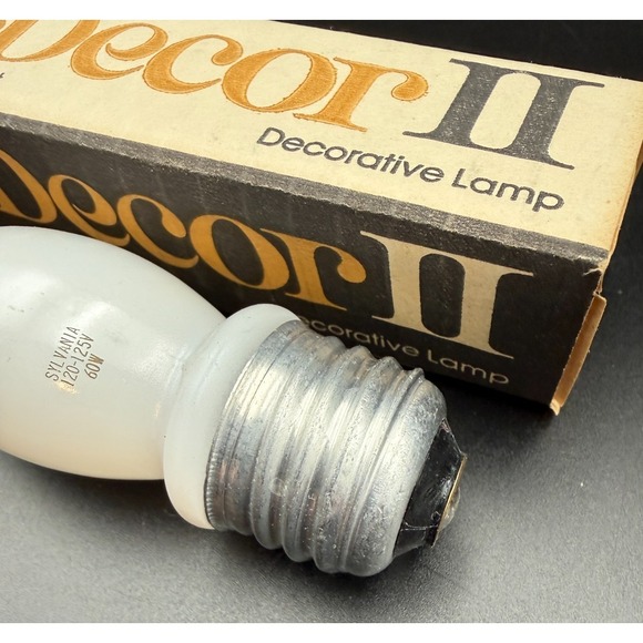 16 Vintage Sylvania DÉCOR II Decorative Incandescent Lamps 60 Watt Bulbs - NOS - Picture 3 of 11